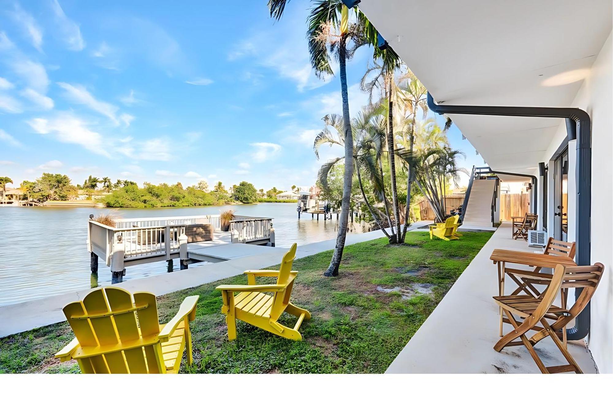Waterfront - Isles Of Capri - Island Retreat - Marco Island - North Naples