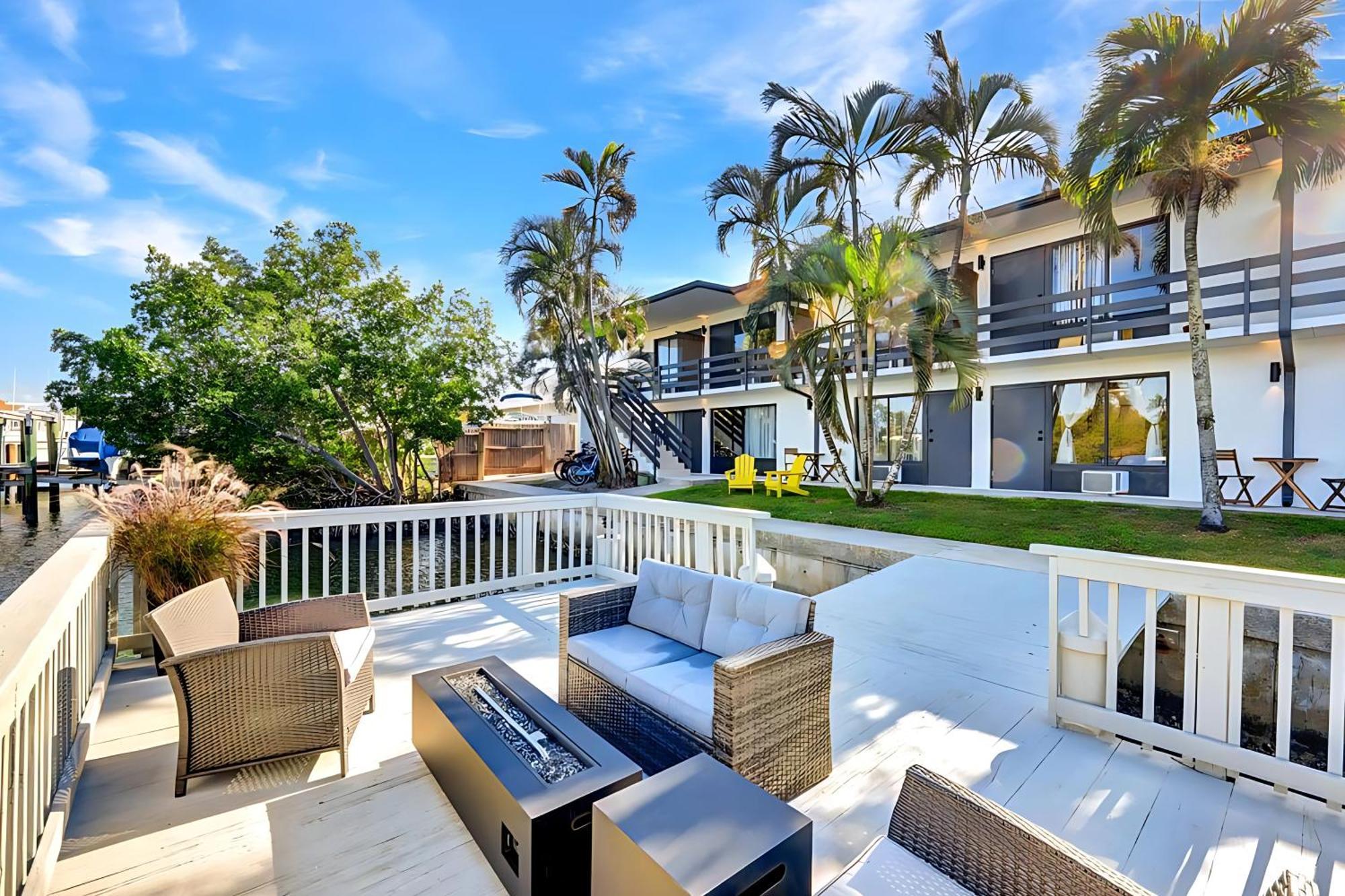 Waterfront - Isles Of Capri - Island Retreat - Marco Island - * North Naples